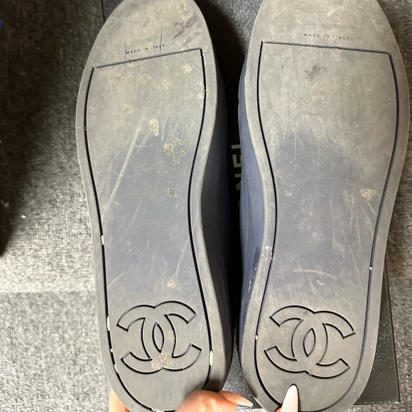 Chanel CC Low Top Sneakers - Picture 4 of 6